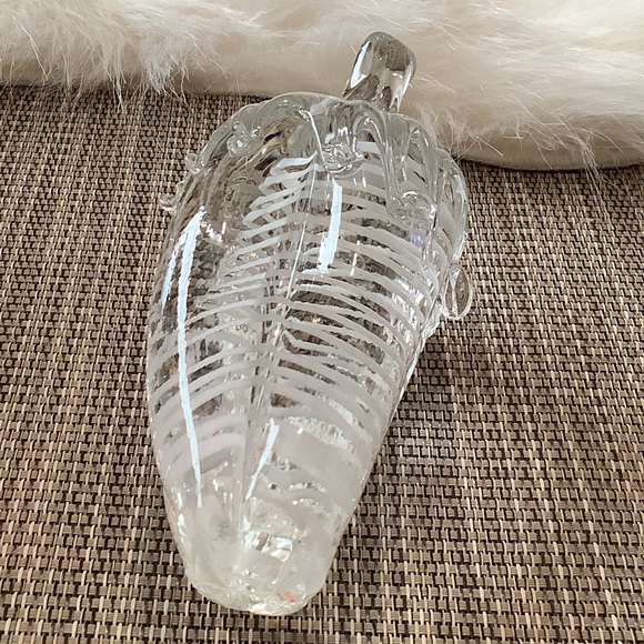 HAND BLOWN ART GLASS PAPERWEIGHT - Picture 9 of 12